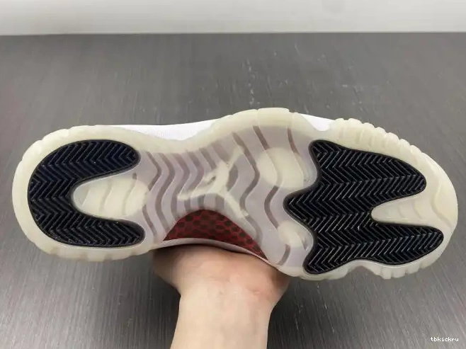 Reps TBK AV2187-001 Low Retro Jordan 11 72-10 Air 0523